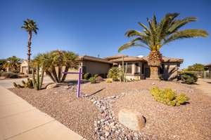 Turnkey Summer Rental in Surprise, AZ – Fully Furnished!