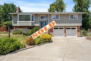 West Beaverton Split on Cul-de-sac, Beautifully Dialed & Ready to Go!