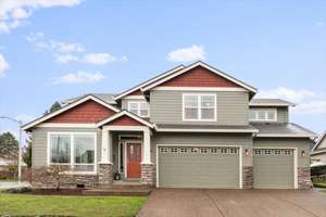 Fantastic 4 Bedroom 2.1 Bath Home in Great Hillsboro Neighborhood is Move-In Ready!