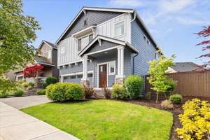 5 Bed, 3 Bath + Bonus in Highly Sought After Abbey Ridge Community in Bethany!