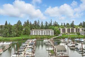 Exceptional Custom Luxury Sellwood Condominium Overlooking the Willamette River