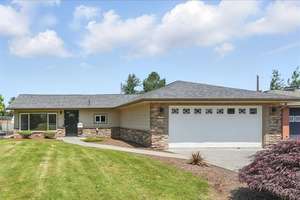 5 Bedroom in SE Portland Perfect for Residential Group Living or Single-Family Abode