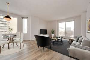 Beautiful 2 bedroom downtown condo, overlooking the legislature grounds!