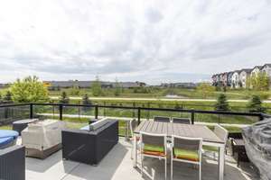 Stunning luxury home, backing onto lake in Secord