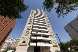Fully renovated, 2 bedroom downtown condo