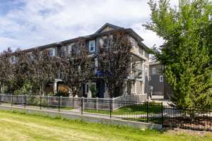 Stunning corner unit townhouse with spectacular view in Chappelle