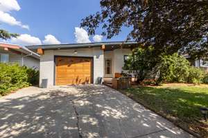 Mid-century modern bungalow in Kenilworth