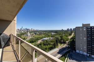 Upgraded condo with beautiful views of the river valley in Strathcona