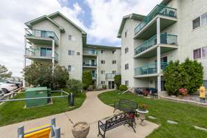 Two bedroom, corner unit condo in Terra Losa