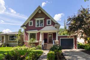 Charming character home in Highlands