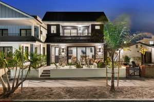 LUXURY COASTAL LIVING
