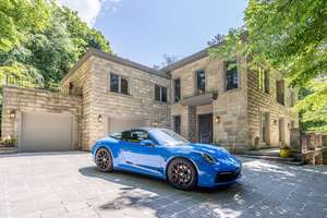 Contemporary Design and Scenic Views in an Exquisite Estate
