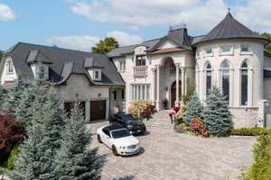 A Grand Estate