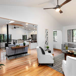 Recently Remodeled Big Redwood Park Home