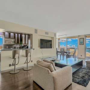 Luxury Living with Extraordinary 180° Ocean, Whitewater & City Views!