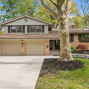 Discover Your Dream Home: Timeless Mid-Century Charm in East Grand Rapids!