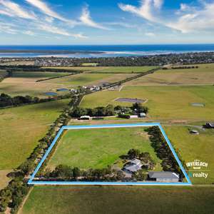 Discover Your Country Dream - Inverloch Acreage with 4 Beds, 3 Baths & 8 Garages!