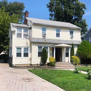 3BR/2.5 Bath Colonial on one of the Nicest Streets in Long Branch