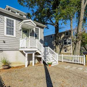 2BR Raised Ranch in Port Monmouth