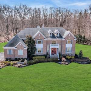 Meticulously Designed Custom Colts Neck Home on 1.39 Acres