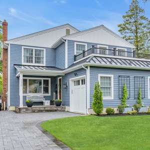 This is the home that you have been waiting for!!