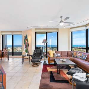 Enjoy breathtaking 270-degree views from the Gulf to the Bay in this exceptionally furnished 2,100 sq ft residence.