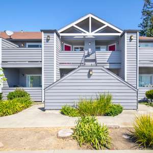 Gorgeous Updated & Gated Condo in Cherryland Area of Hayward