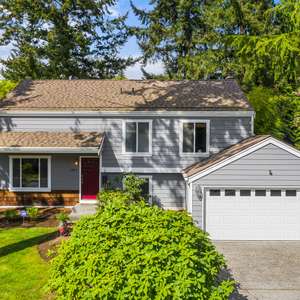 Beautifully updated home in Finn Hill!