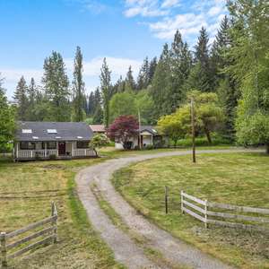 Welcome home to this mid century jewel in the heart of Bothell