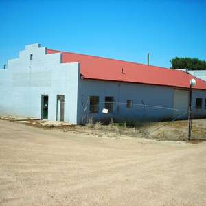 Tractor Mechanic shop/business and house for sale with retail/flex storefront