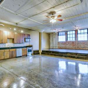 Loft Living Downtown Dallas