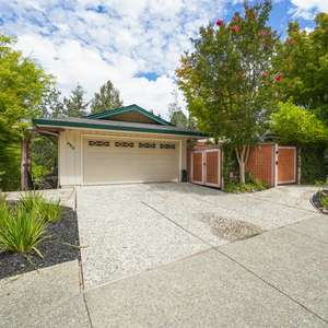 Peaceful and Spacious Orindawoods Home