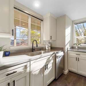 Stunningly Remodeled: Luxe Living in a Chic 1-Bed Upper-Level Haven!