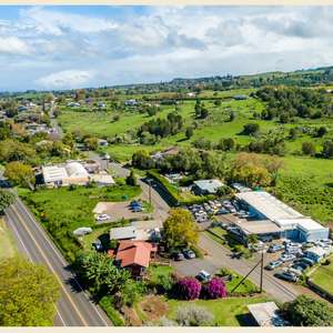 Multi use property is located in Kula, Maui one of Maui’s most affluent cities