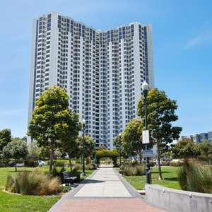 Live the life at the Pacifc Park Plaza