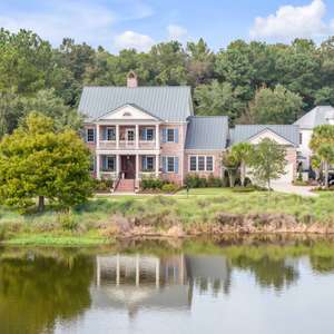 Georgian Estate in Daniel Island Park with Front and Back Golf Course Views