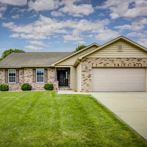 Gorgeous Ranch Impeccably Maintained Located in the O'Fallon School District