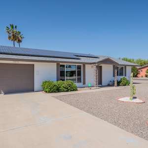 🌟 Fully Remodeled Sun City Home – Modern Comfort & Energy Savings!
