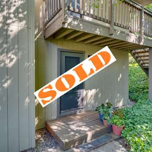 Cozy Condo in Wonderful Sylvan Heights