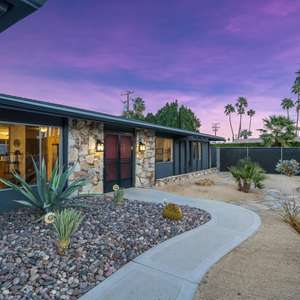 Mid-Century Stunner in Oasis Del Sol