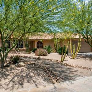 Mountain Views and Opportunity in Cathedral City