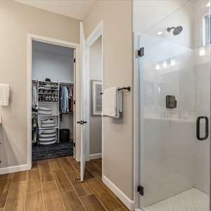 2 Suite Residence with Spool and Tons of Features in DWRM