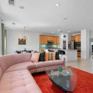 Indoor/Outdoor Living Bliss in Key Largo