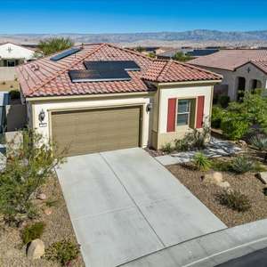 Light, Bright, and Perfect for Full or Part-Time Living in DWRM!