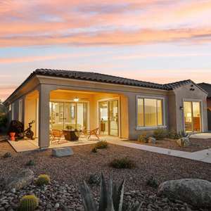Modern and Bright Home with Incredible Views