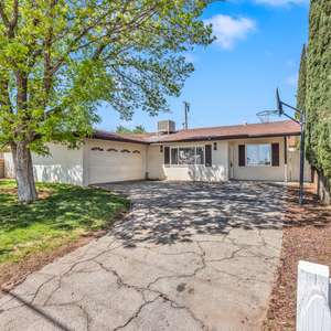 Cozy Single Story Home in Palmdale