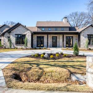 Extraordinary Living in Colleyville Texas!