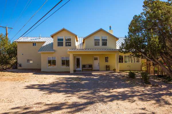 Northern NM Style home in the heart of Placitas!