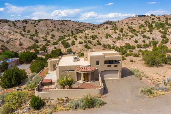 Placitas custom on 2 acres in La Mesa!