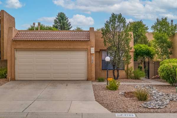 Stunning Sandia Heights Patio Home